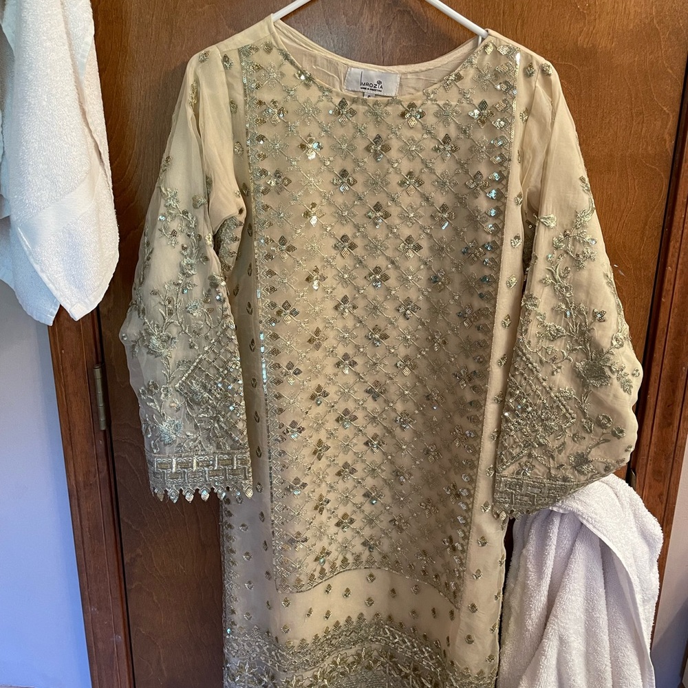 Pakistani Indian 3 piece Sharara suit